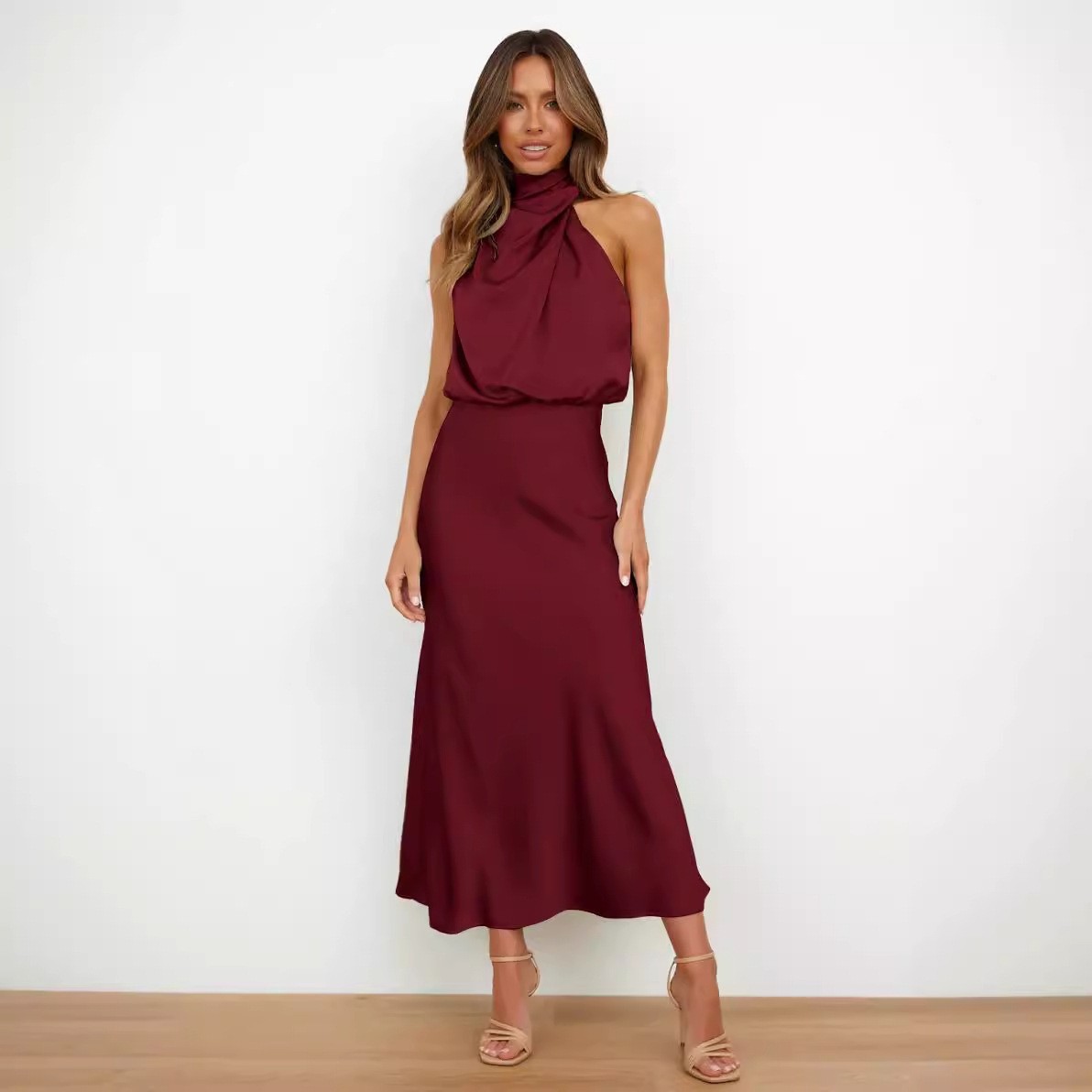 Satin Dress Sleeveless Halter  - Maxi Dress Halter recensie en prijs